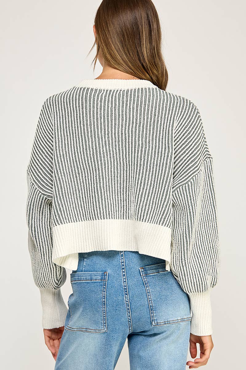 RIBBED KNIT BALLOON SLEEVE SWEATER