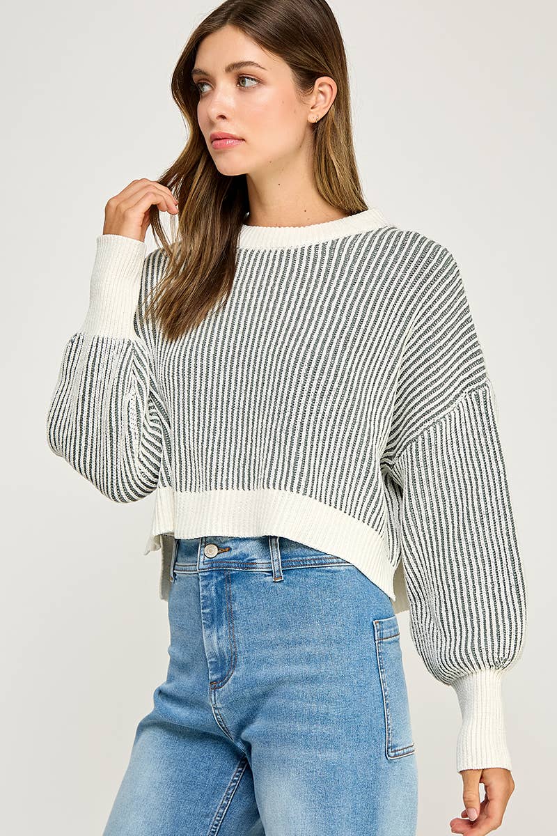 RIBBED KNIT BALLOON SLEEVE SWEATER
