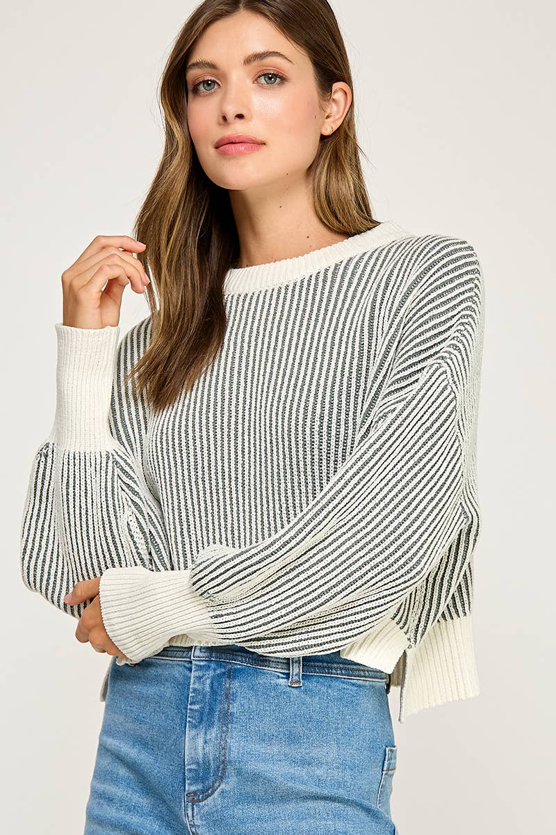 RIBBED KNIT BALLOON SLEEVE SWEATER