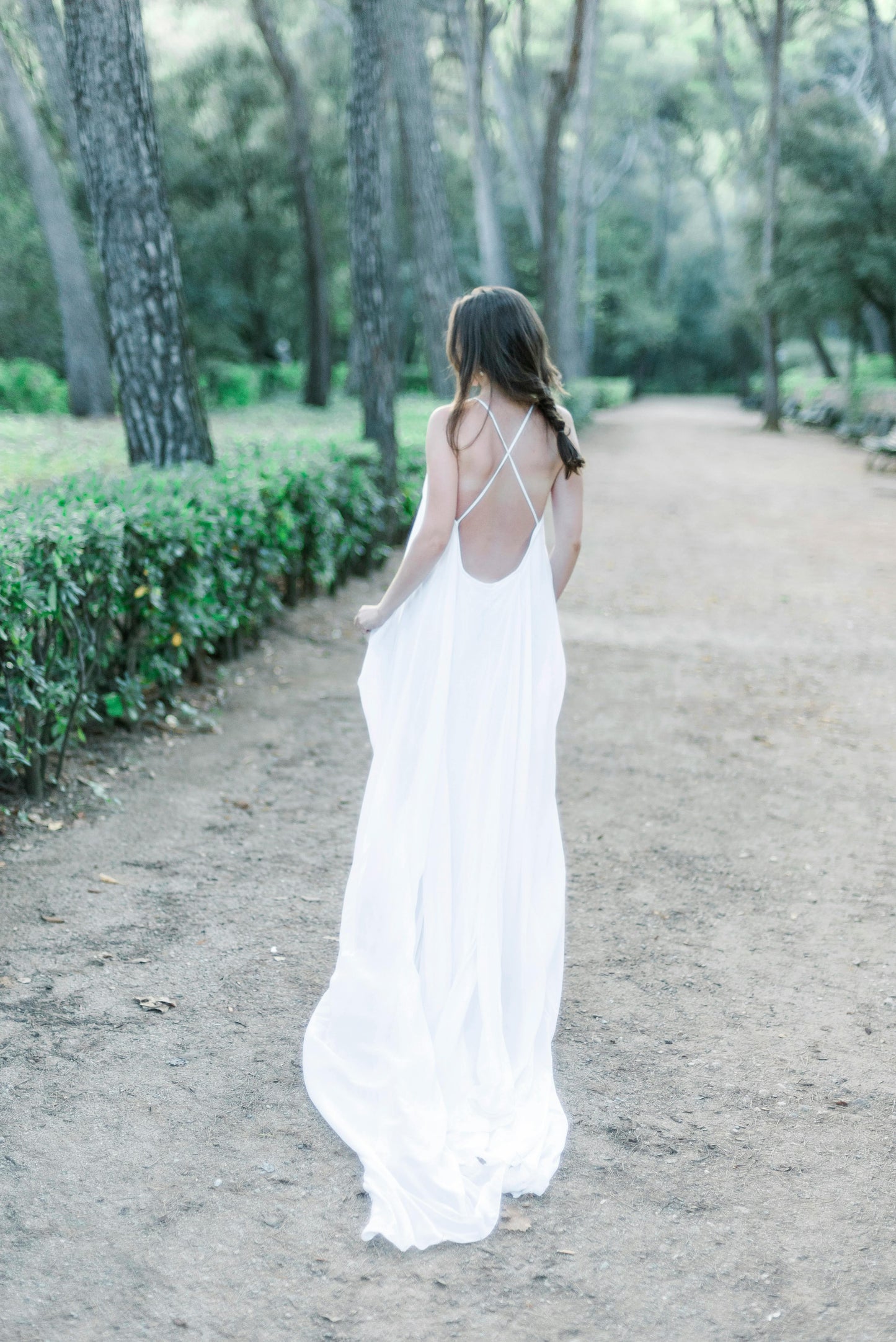 WHITE DRESS TEST